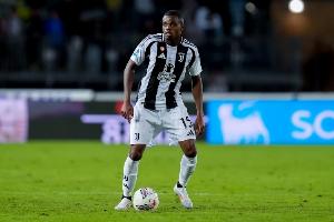 官方：尤文中卫卡卢卢因吃到红牌停赛两场